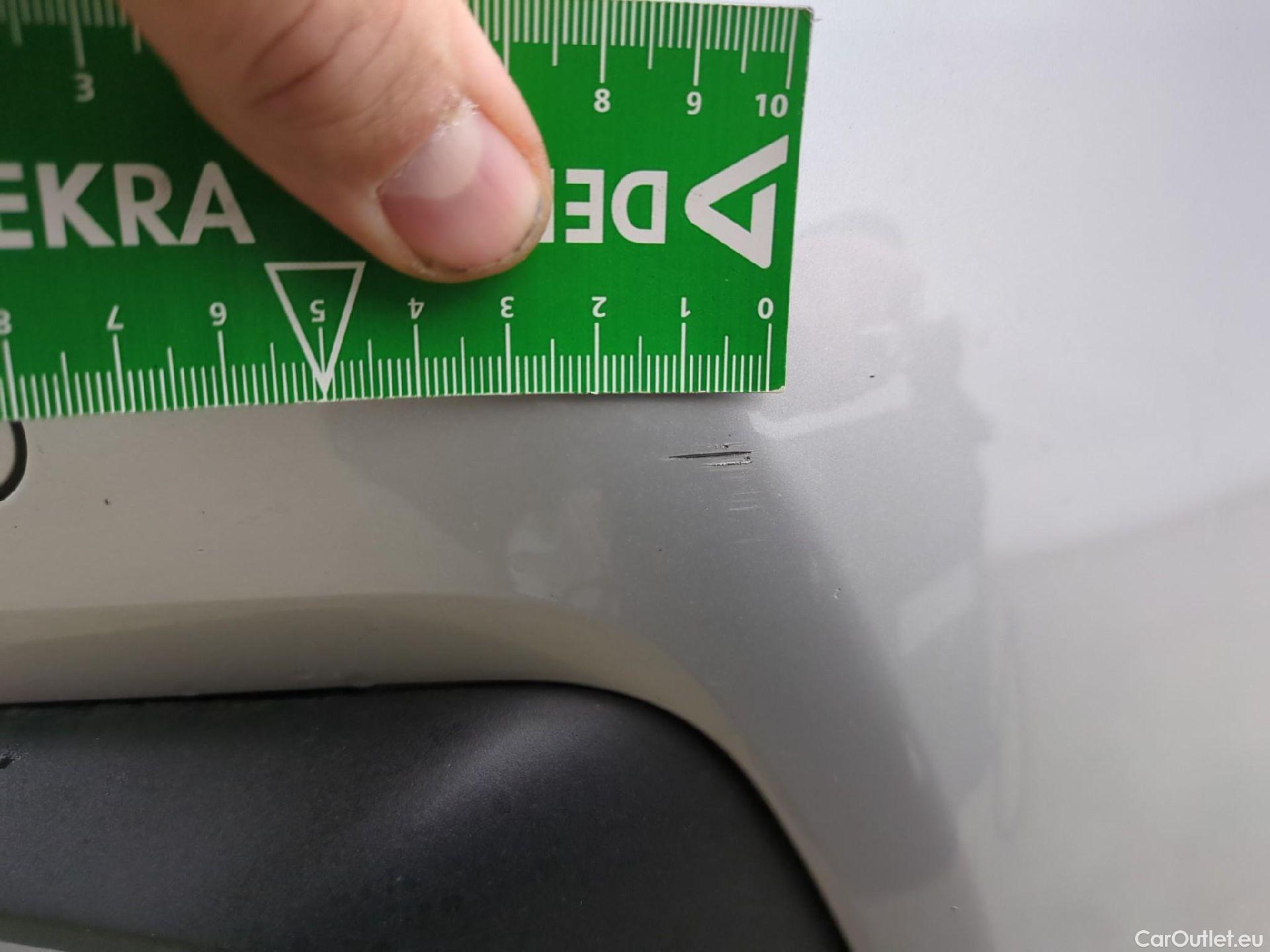  Bmw  Serie 1 Série 1 Berline 118 i Lounge 1.5 135CV BVA7 E6d #27