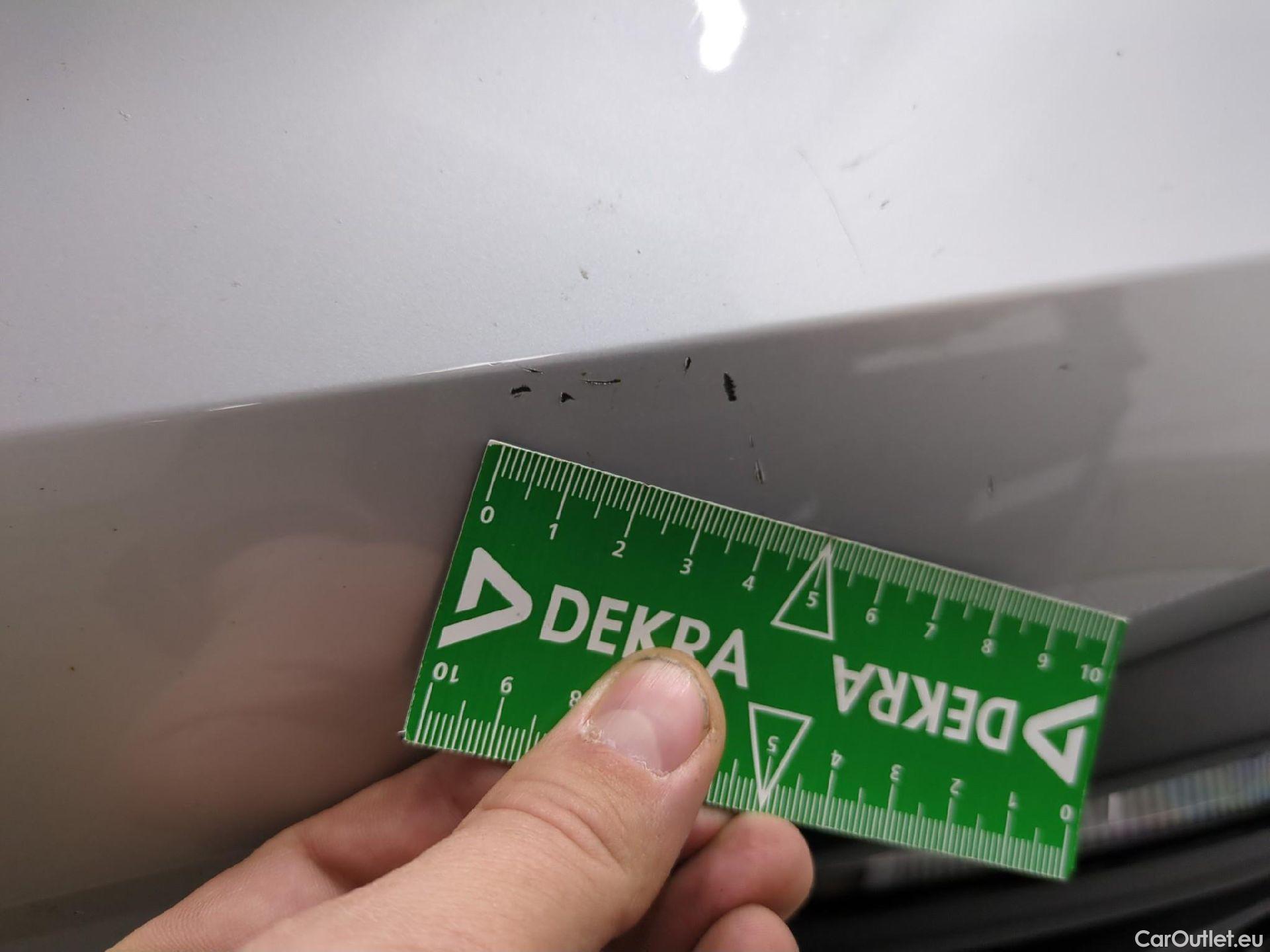  Bmw  Serie 1 Série 1 Berline 118 i Lounge 1.5 135CV BVA7 E6d #25