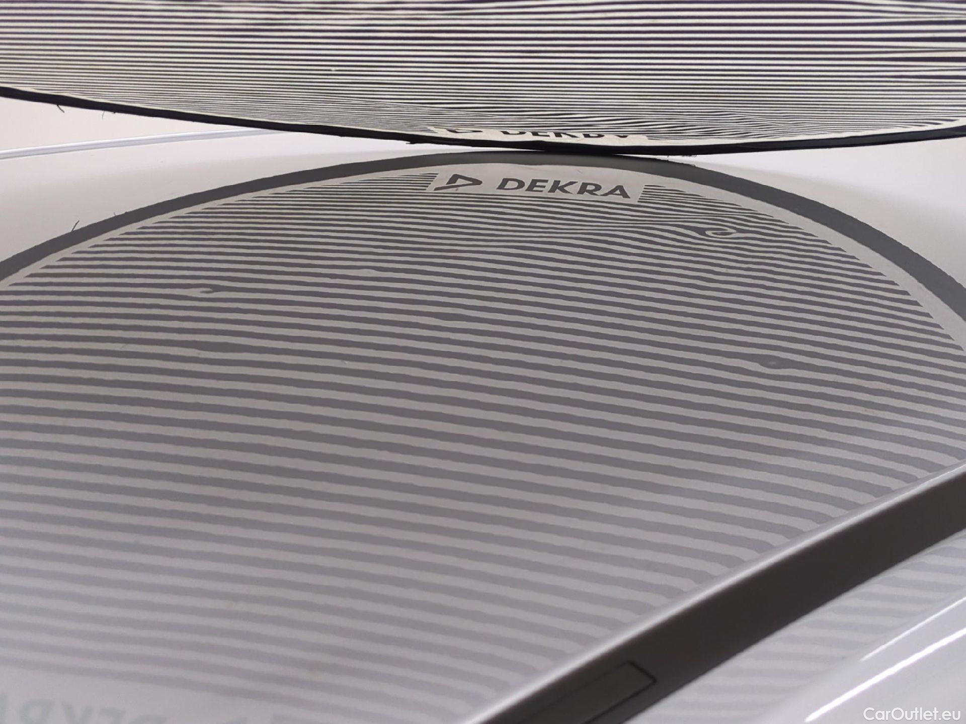  Bmw  Serie 1 Série 1 Berline 118 i Lounge 1.5 135CV BVA7 E6d #40