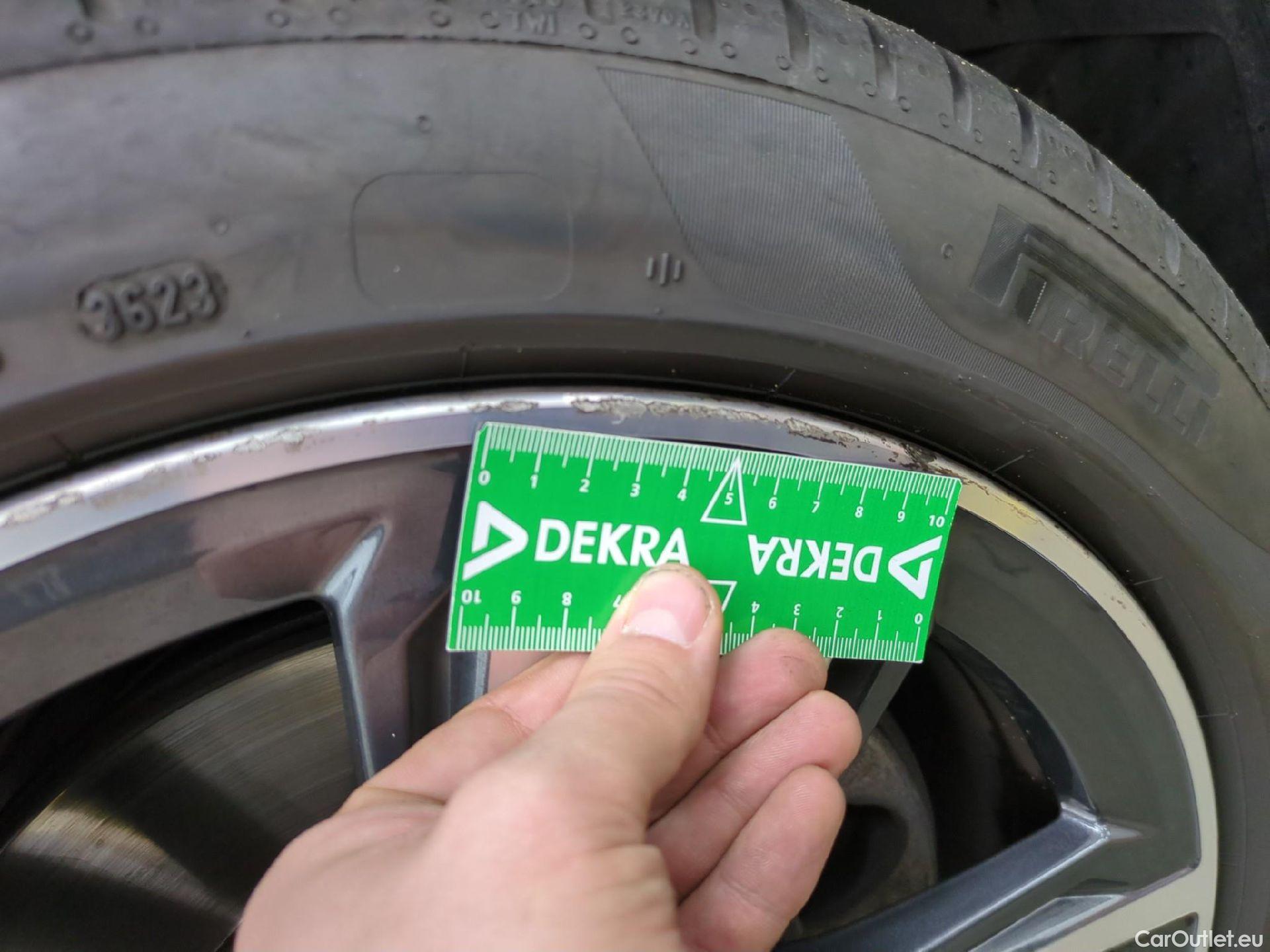  Bmw  Serie 1 Série 1 Berline 118 i Lounge 1.5 135CV BVA7 E6d #3