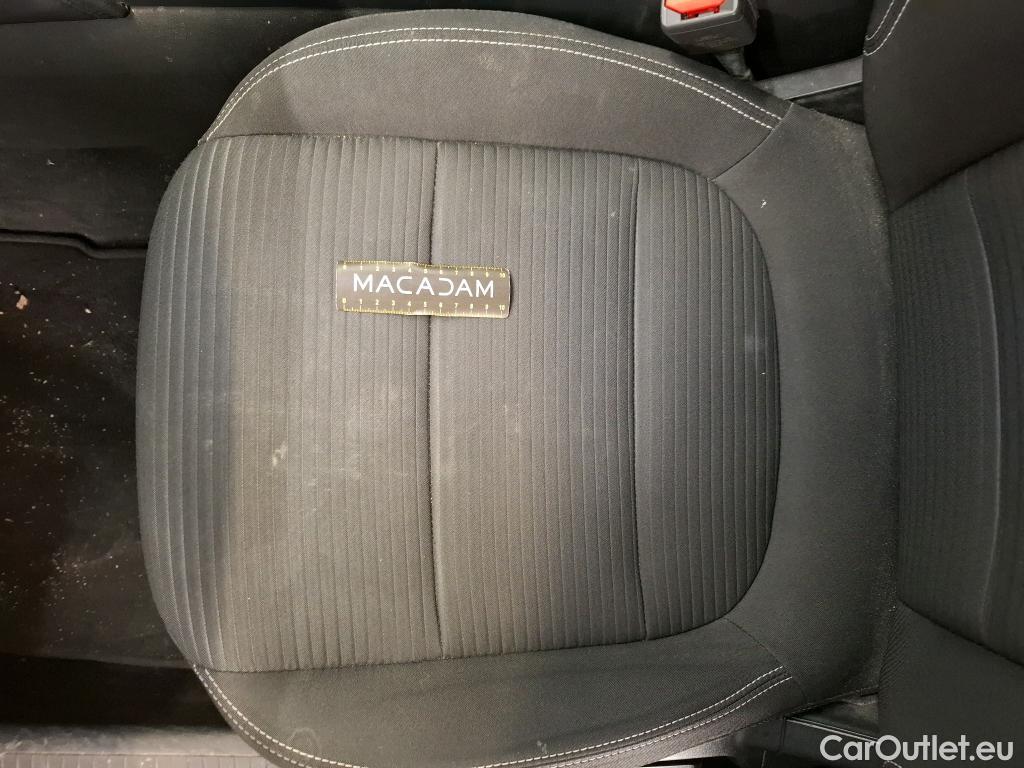  Ford  Kuga FORD  / 2019 / 5P / SUV 190 Hybrid I-AWD(FHEV) Powershi Titanium #32