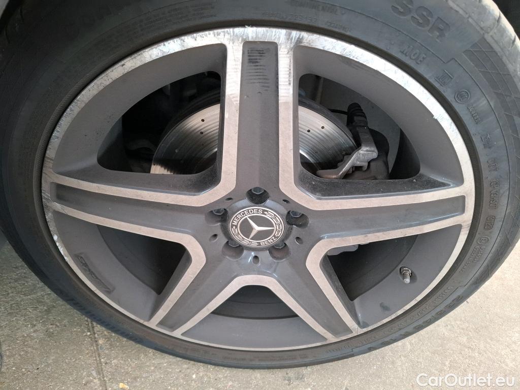  Mercedes  GLA MERCEDES-BENZ Classe  / 2017 / 5P / SUV  250 Fascination 4Matic BVA7 #21