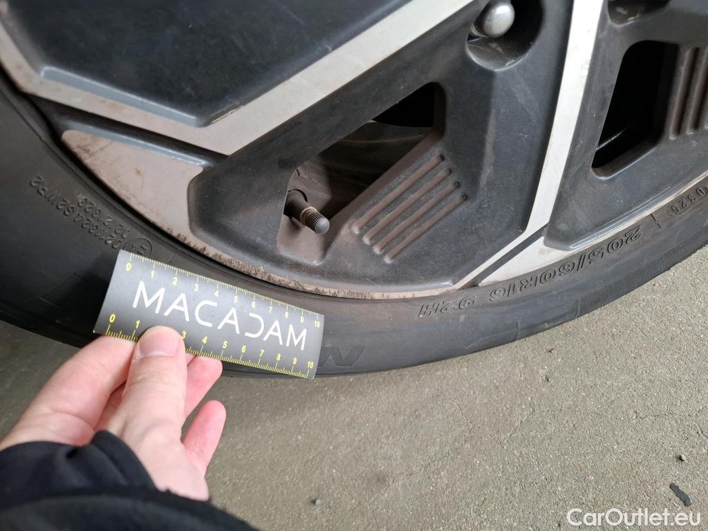  KIA  Niro KIA  / 2022 / 5P / Berline 1.6 GDI 171 PHEV ACTIVE BUSINESS DCT6 #10