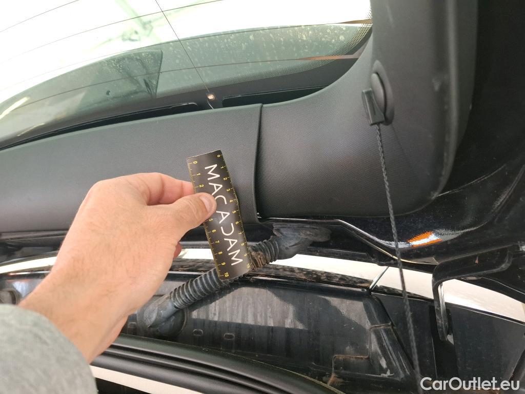  Ford  Kuga FORD  / 2019 / 5P / SUV 190 Hybrid I-AWD(FHEV) Powershi Titanium #42