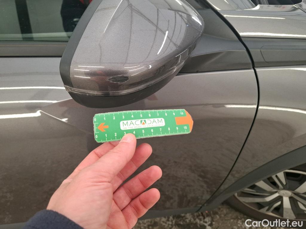  Peugeot  2008 PEUGEOT  / 2019 / 5P / Crossover PureTech 100 S&S ACTIVE BUSINESS #1