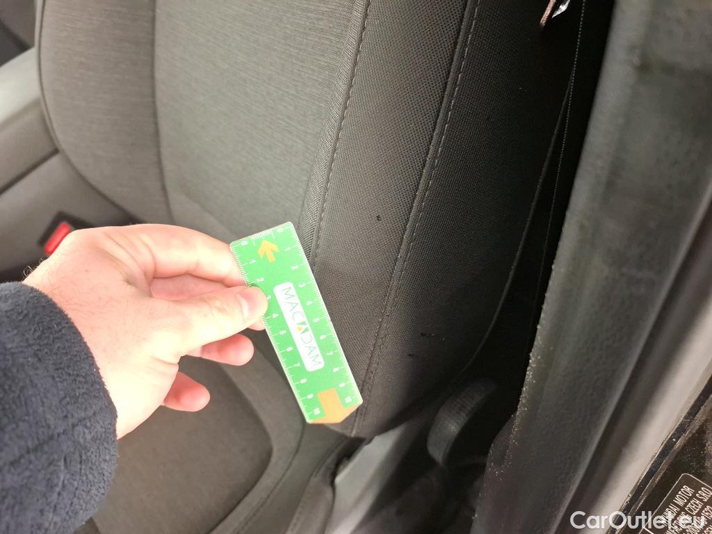  Hyundai  Konna Kona Creative Electrique 2WD 64kWh BVA #25