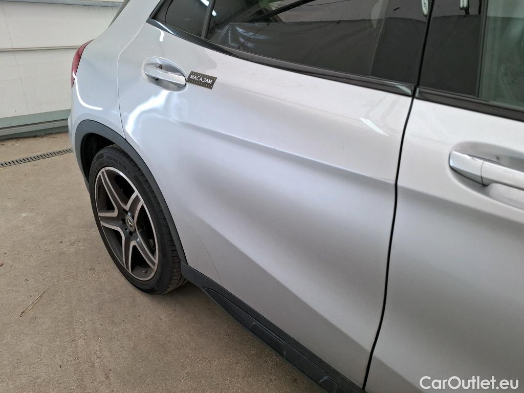  Mercedes  GLA MERCEDES-BENZ Classe  / 2017 / 5P / SUV  250 Fascination 4Matic BVA7 #5