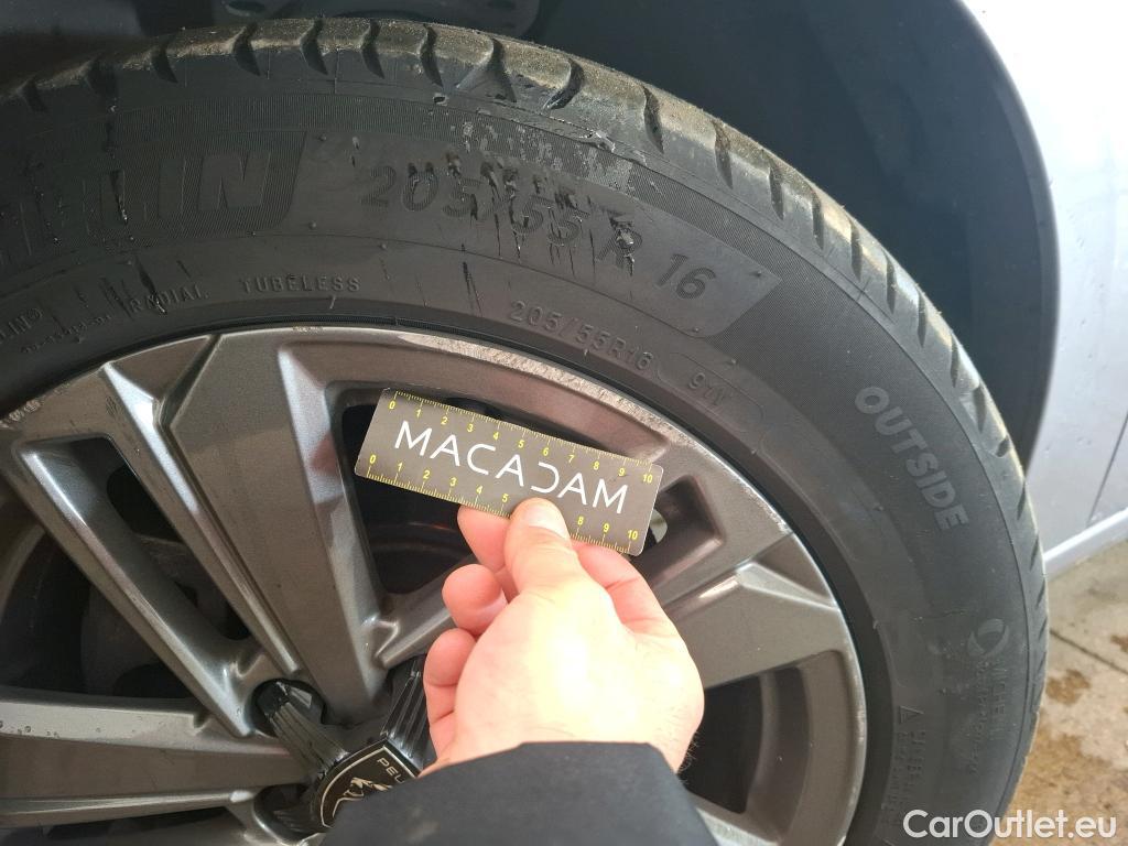  Peugeot  308  Active Pack 1.2 PureTech 130CV BVM6 E6d #20