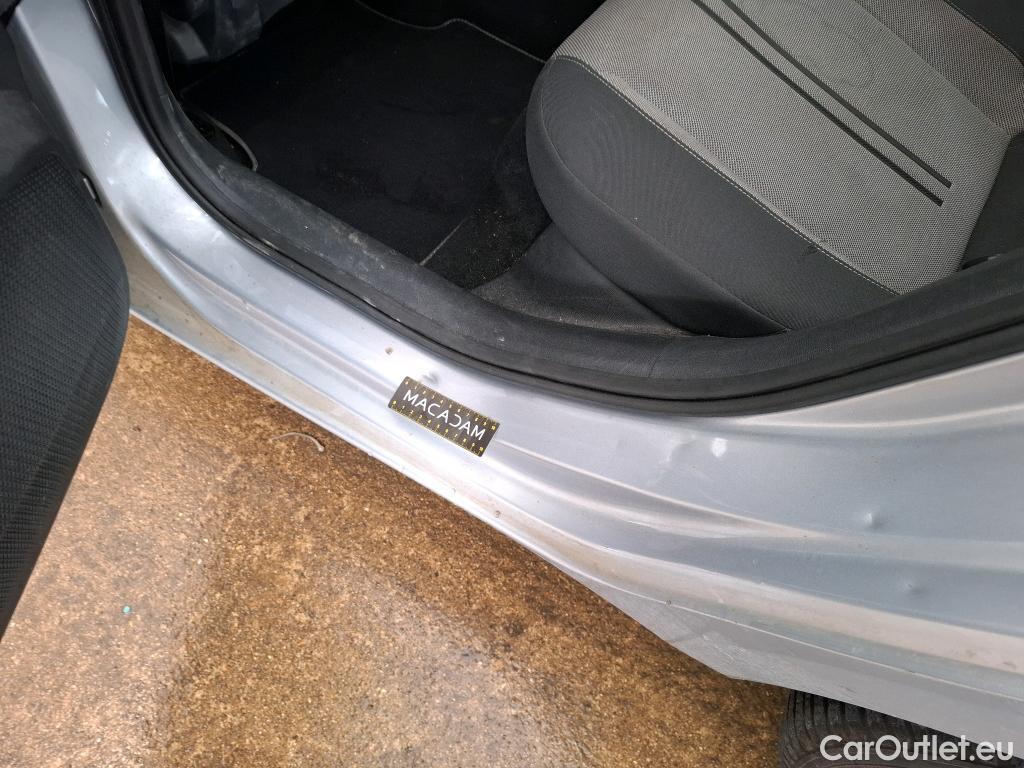  Seat  Leon SEAT  Sportstourer / 2020 / 5P / Break 2.0 TDI 150 DSG S&S Style Business #4