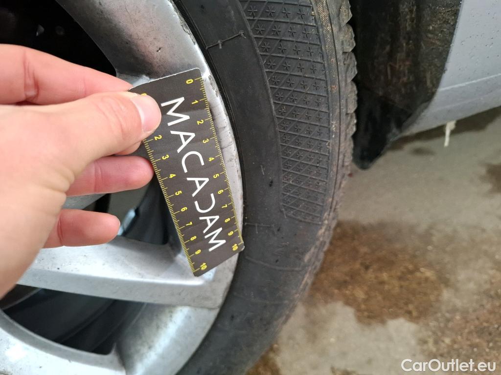  Seat  Leon SEAT  Sportstourer / 2020 / 5P / Break 2.0 TDI 150 DSG S&S Style Business #51