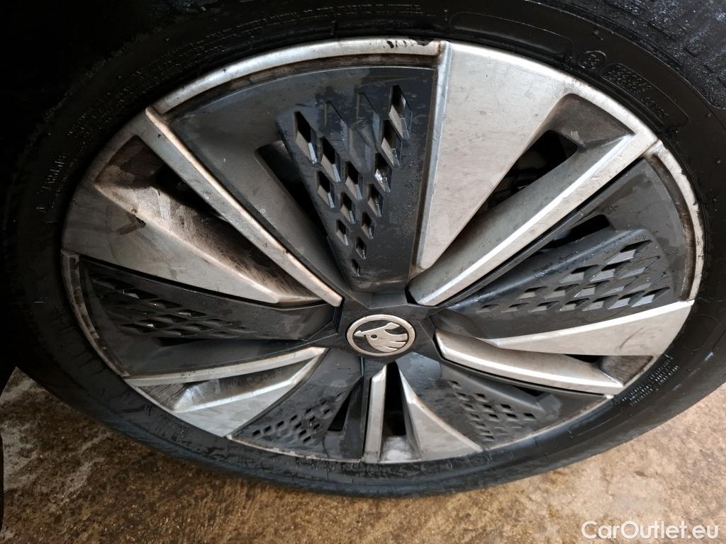  Skoda  Karoq SKODA  / 2017 / 5P / SUV 2.0 TDI 116ch DSG7 Business #24