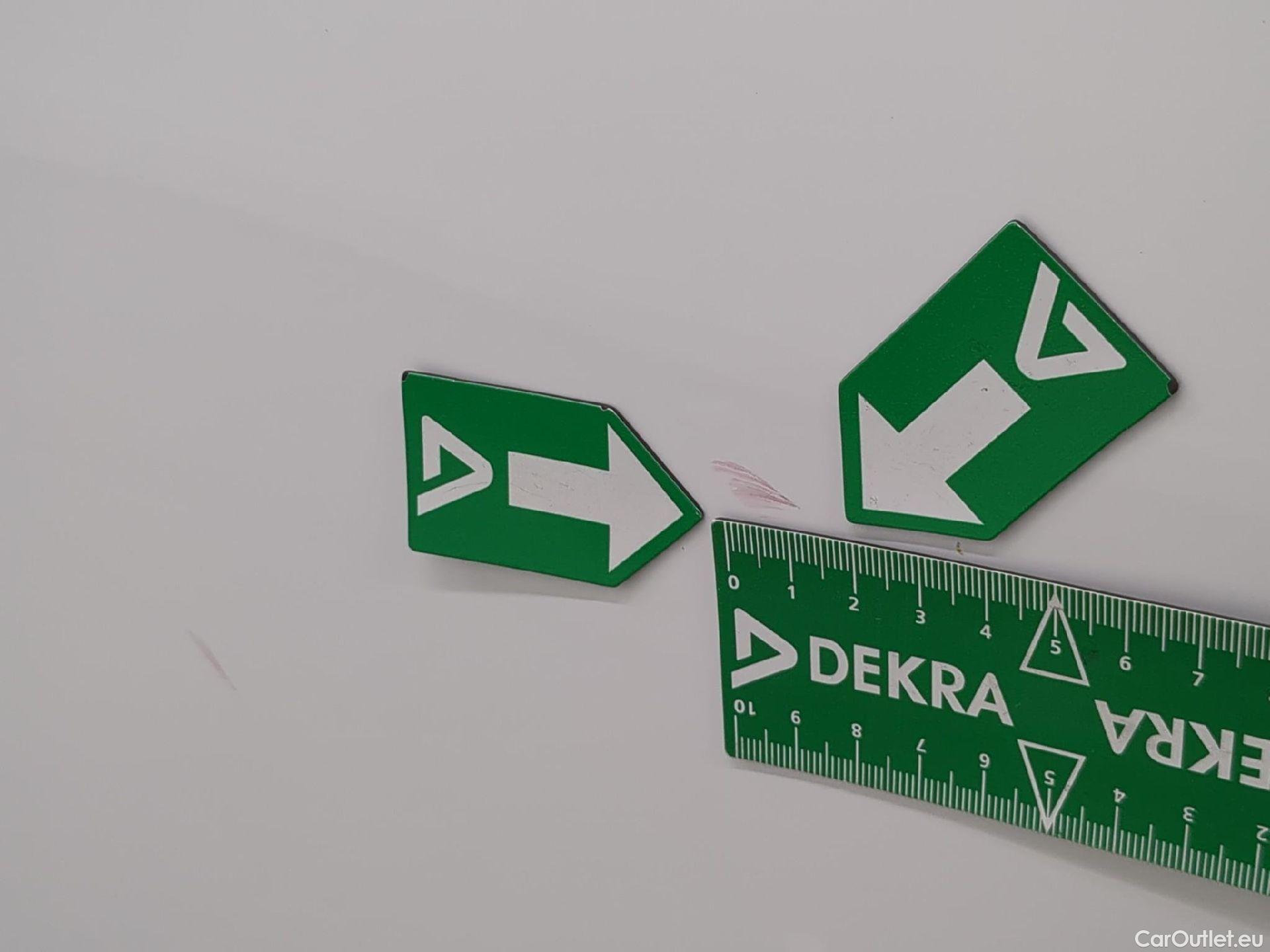  Toyota  Yaris Cross TOYOTA  Hybride / 2021 / 5P / SUV 1.5 HYBRID 116H DYNAMIC AUTO #1