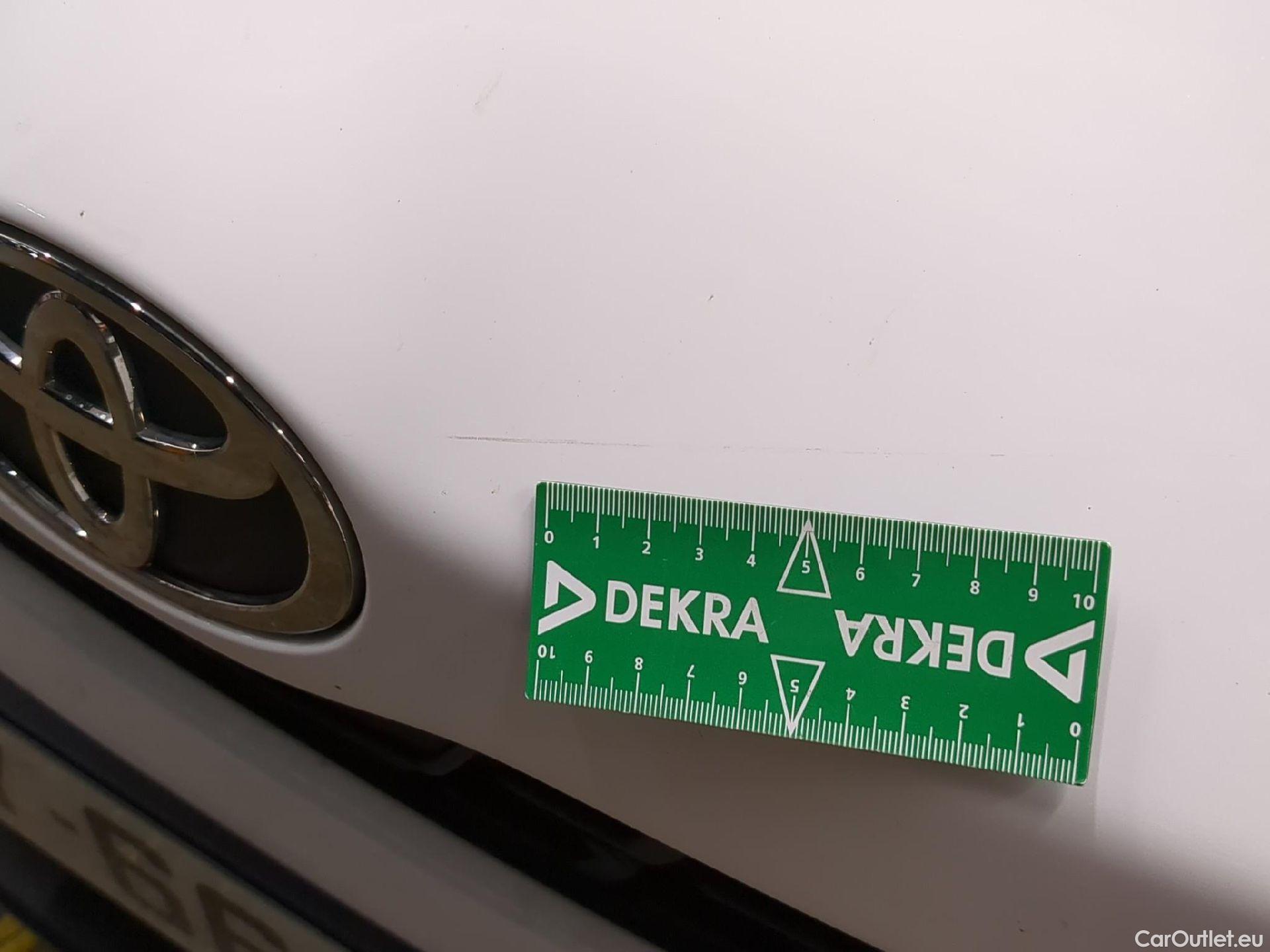  Toyota  Yaris Cross TOYOTA  Hybride / 2021 / 5P / SUV 1.5 HYBRID 116H DYNAMIC AUTO #9