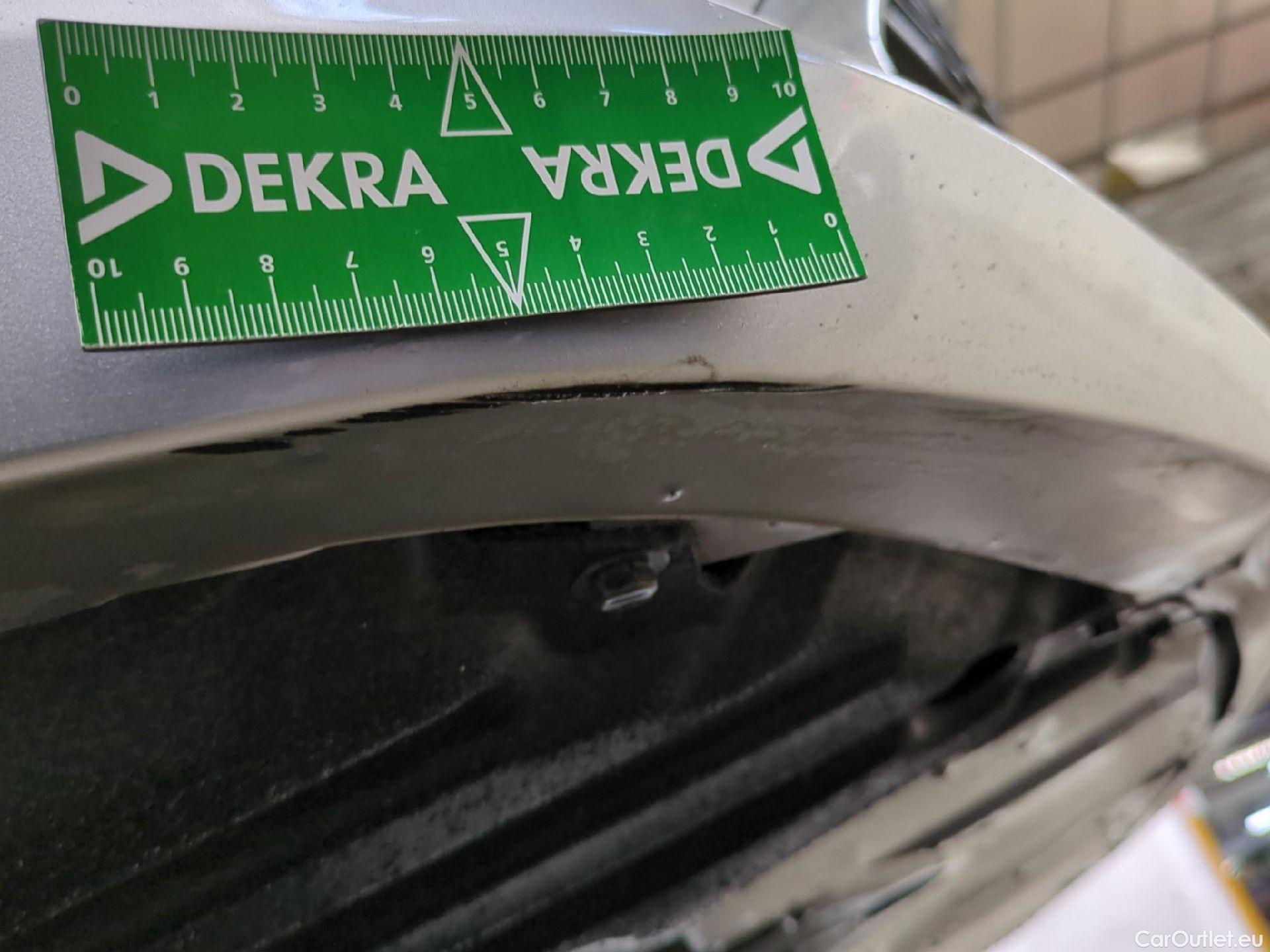  Toyota  Corolla TOYOTA  Touring Sports / 2018 / 5P / Break Hybride 184h Collection #25