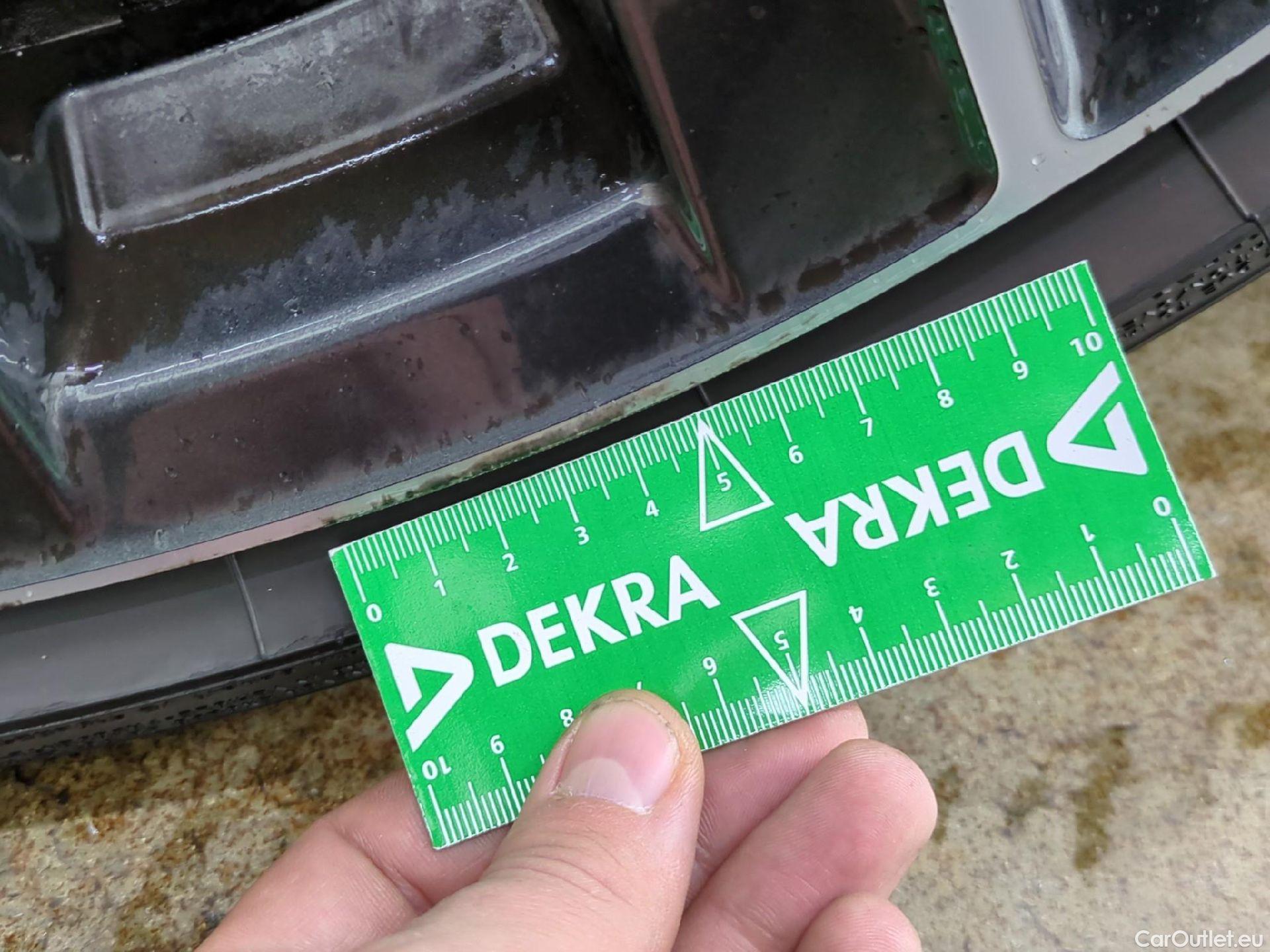  Toyota  Corolla TOYOTA  Touring Sports / 2018 / 5P / Break Hybride 184h Collection #14