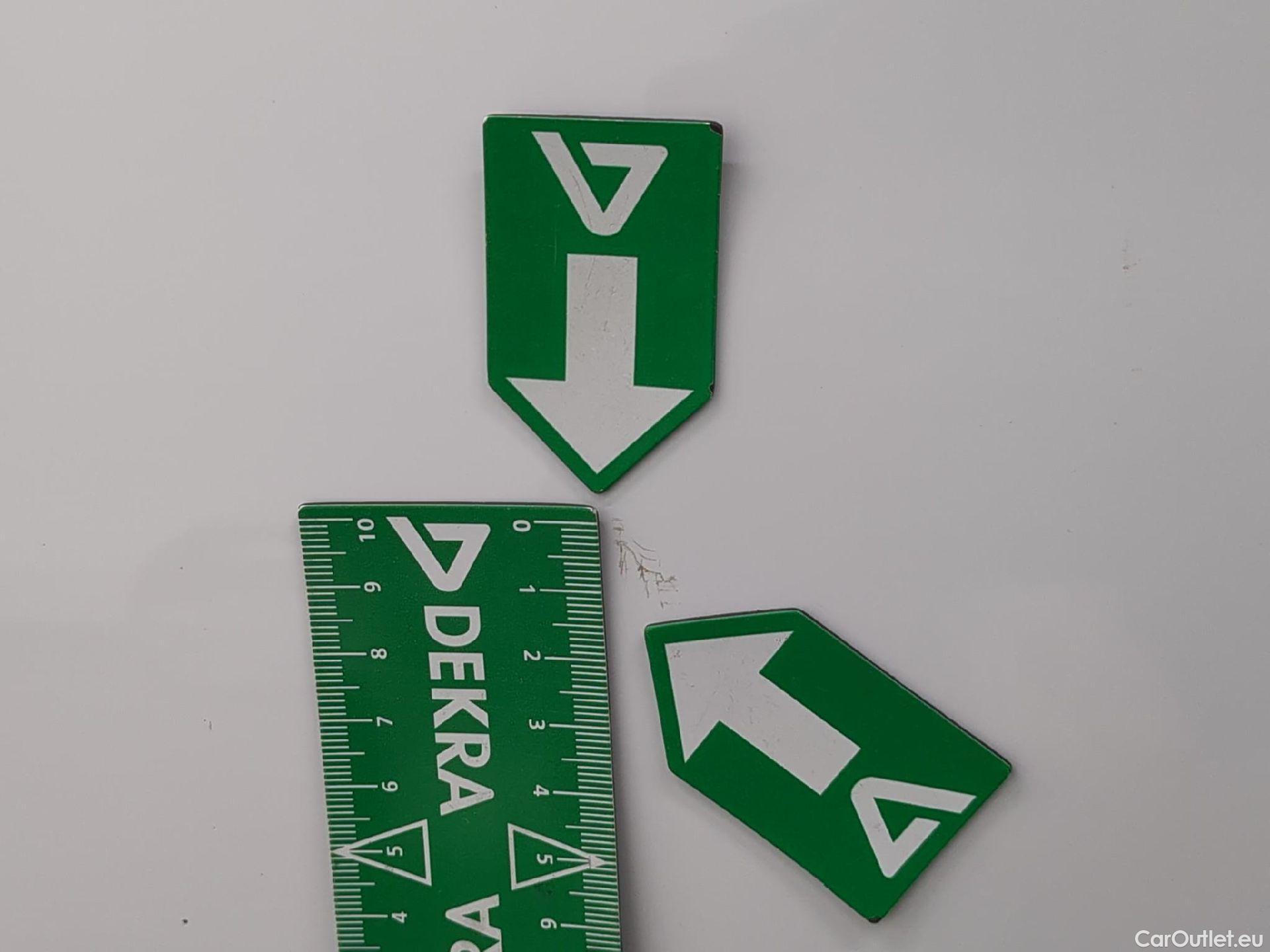  Toyota  Yaris Cross TOYOTA  Hybride / 2021 / 5P / SUV 1.5 HYBRID 116H DYNAMIC AUTO #3