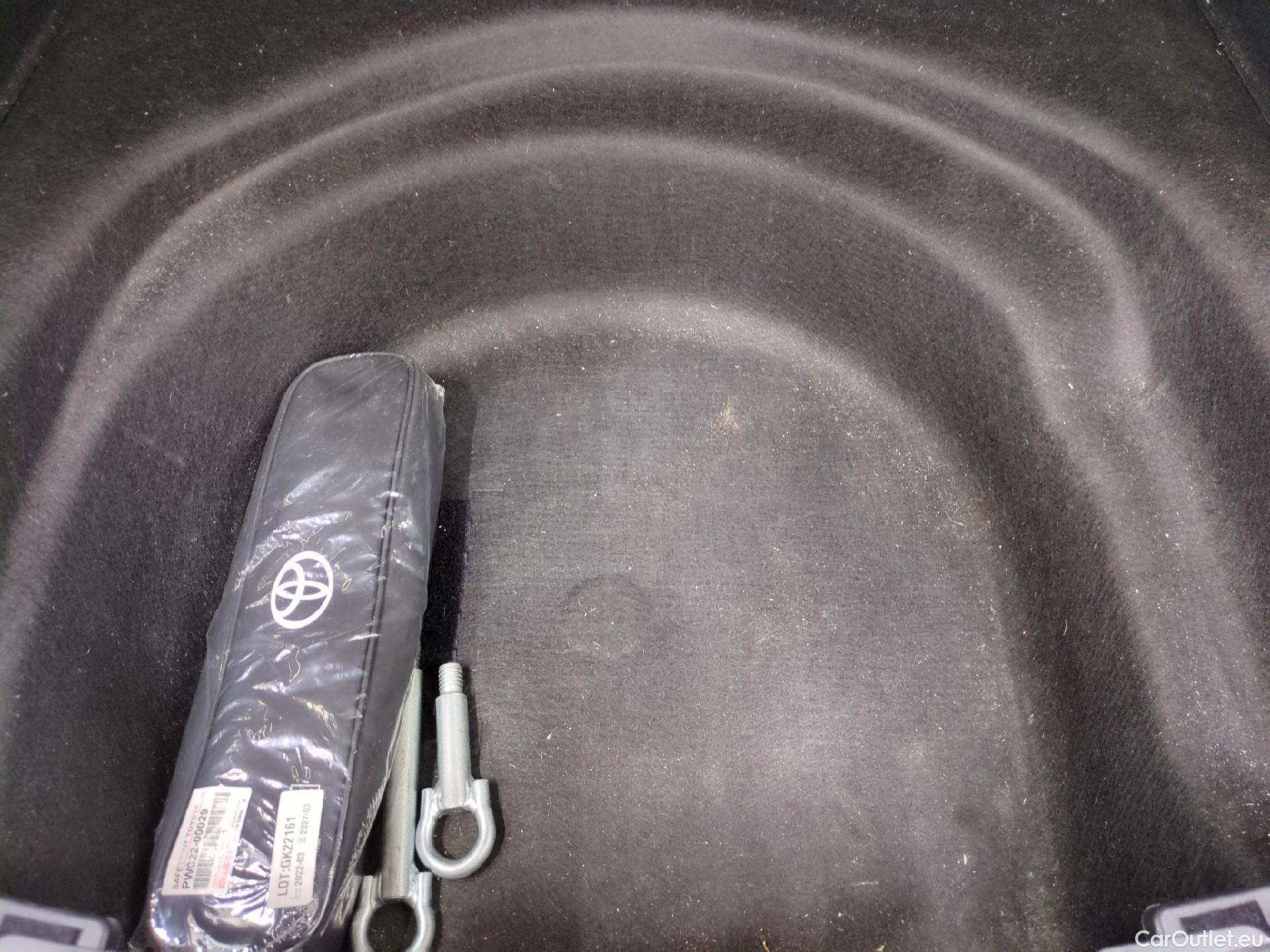  Toyota  Corolla TOYOTA  Touring Sports / 2018 / 5P / Break Hybride 184h Collection #1