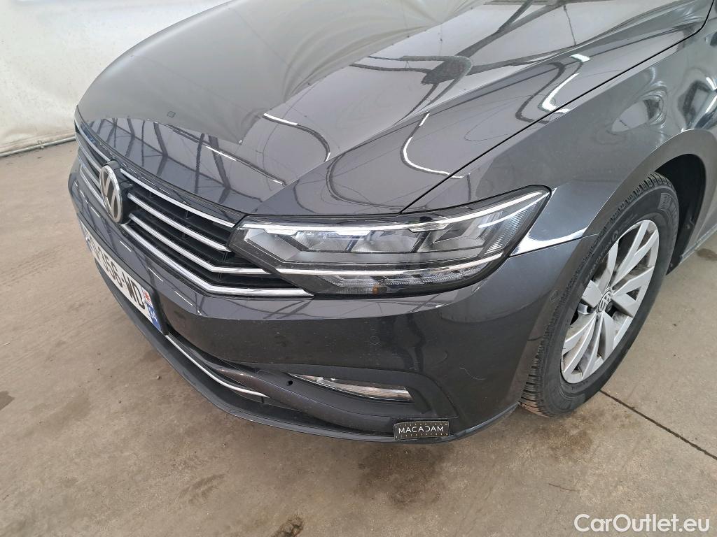  Volkswagen  Passat  Berline Business 2.0 TDI 150CV BVA7 E6dT #1