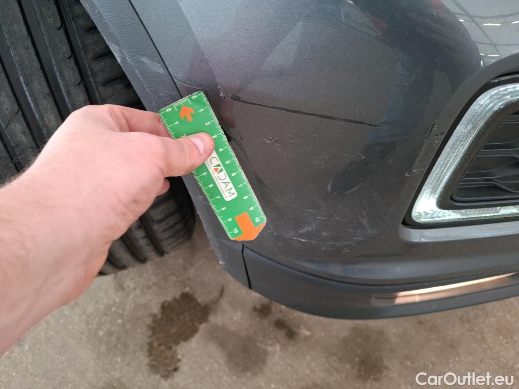  Volkswagen  T-ROC VOLKSWAGEN  / 2017 / 5P / SUV 1.5 TSI 150 EVO CARAT DSG7 #13