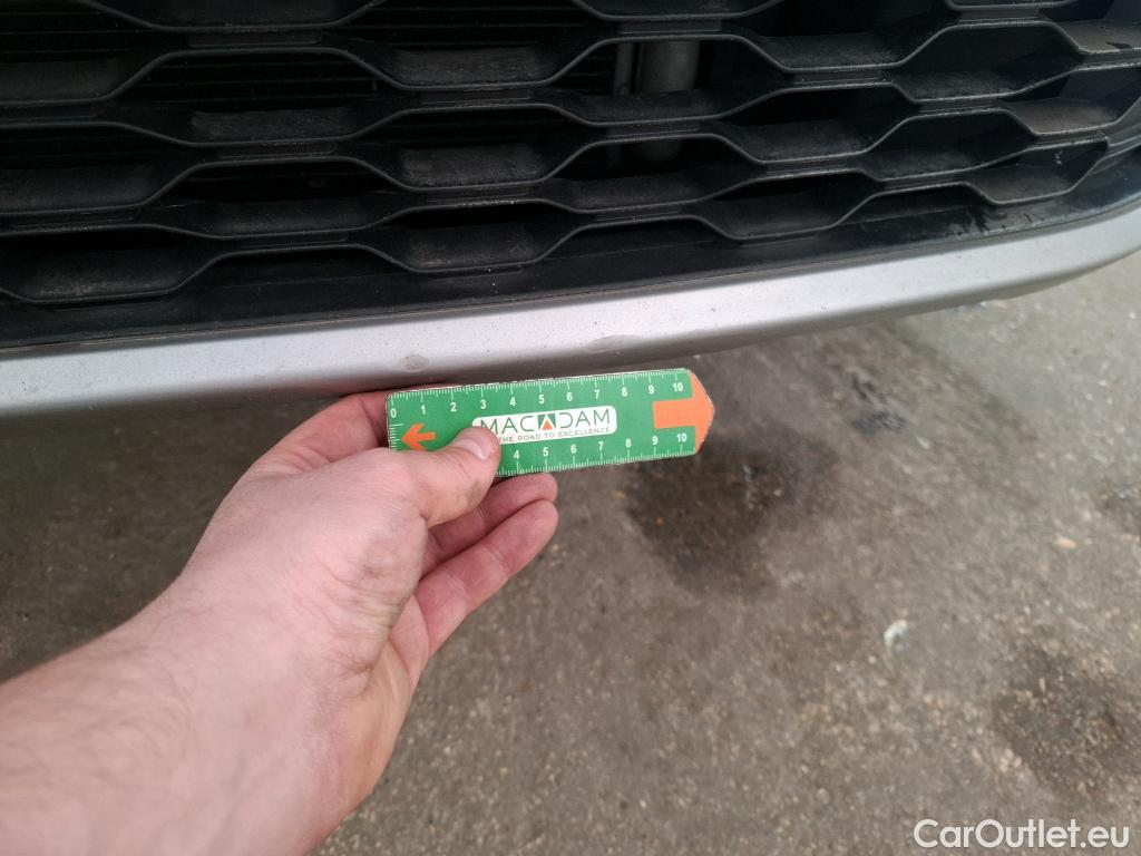  Volkswagen  T-ROC VOLKSWAGEN  / 2017 / 5P / SUV 1.5 TSI 150 EVO CARAT DSG7 #9