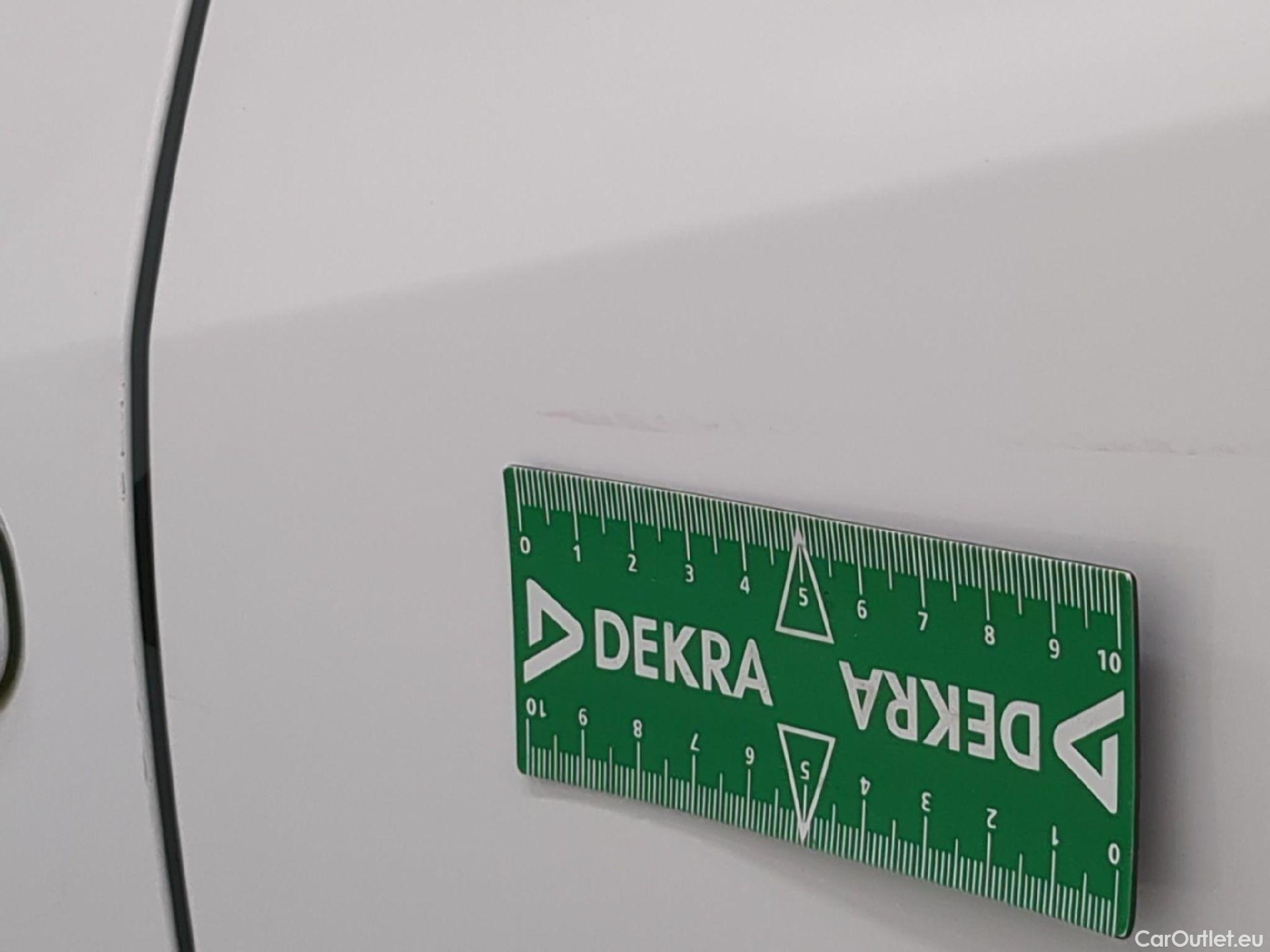  Toyota  Yaris Cross TOYOTA  Hybride / 2021 / 5P / SUV 1.5 HYBRID 116H DYNAMIC AUTO #8