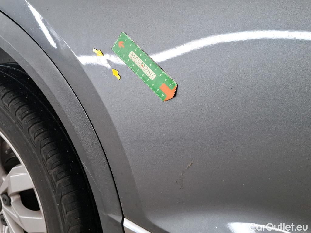  Volkswagen  T-ROC VOLKSWAGEN  / 2017 / 5P / SUV 1.5 TSI 150 EVO CARAT DSG7 #32