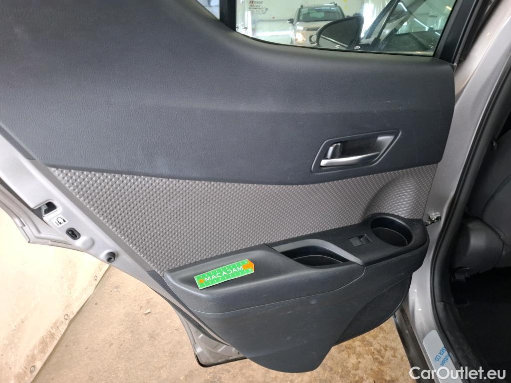  Toyota  C-HR TOYOTA  / 2016 / 5P / SUV 2.0 HYBRIDE 184 DISTINCTIVE #7