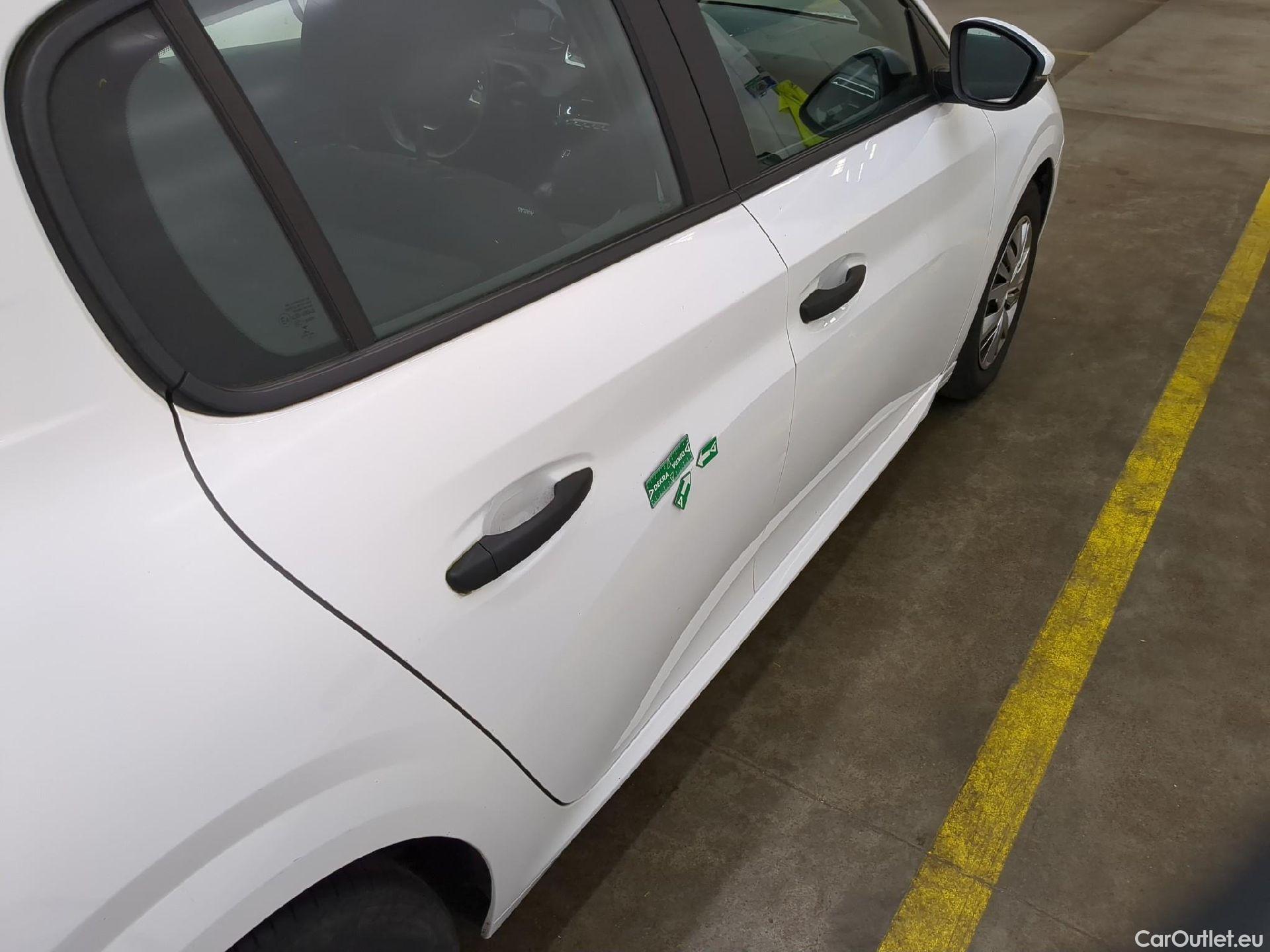  Peugeot  208  Premium 1.2 PureTech 75CV BVM5 E6d #3