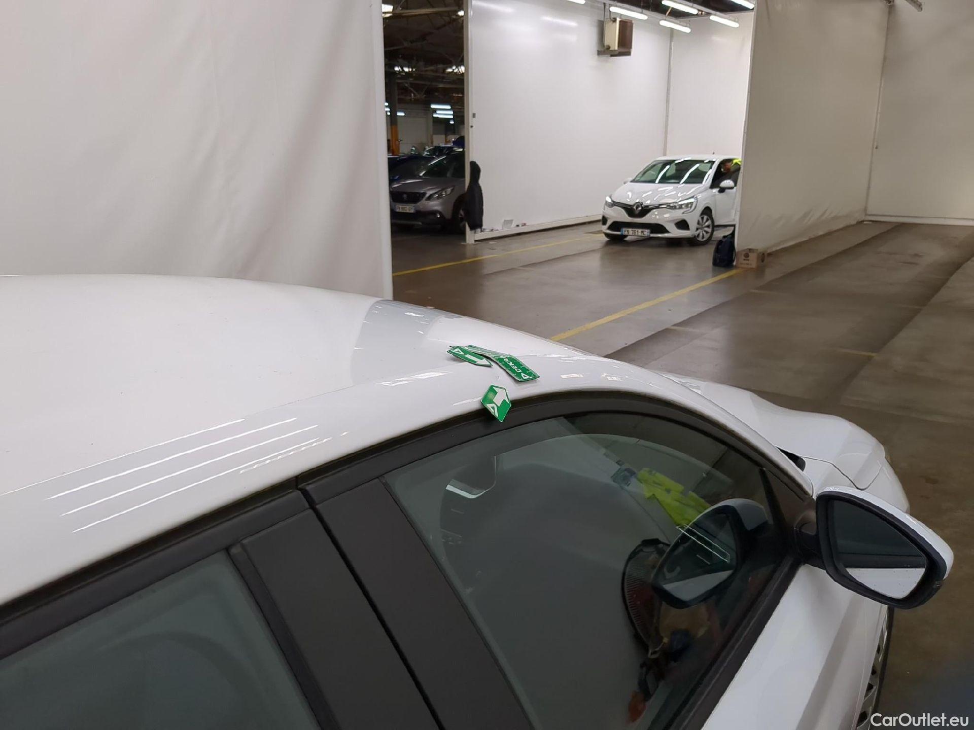  Peugeot  208  Premium 1.2 PureTech 75CV BVM5 E6d #4