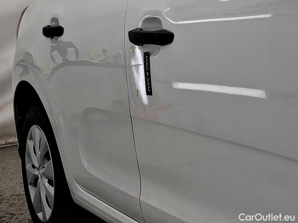  Citroen  C3  Société Live 1.2 PureTech 70CV BVM5 E6 #11