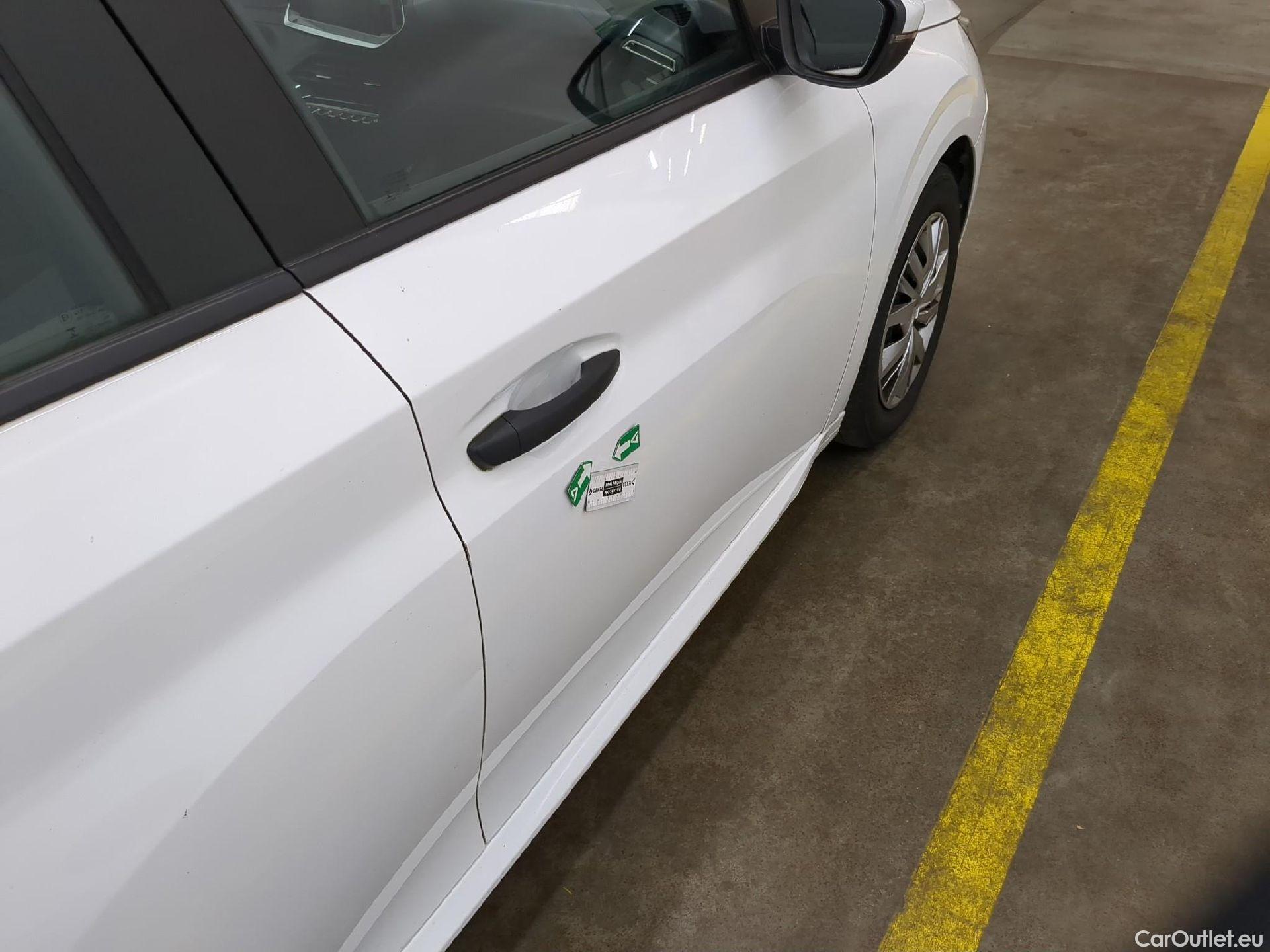  Peugeot  208  Premium 1.2 PureTech 75CV BVM5 E6d #7