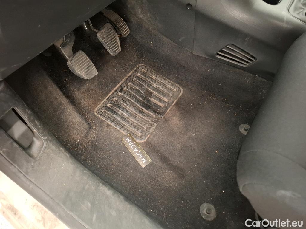  Citroen  C3  Société Live 1.2 PureTech 70CV BVM5 E6 #21