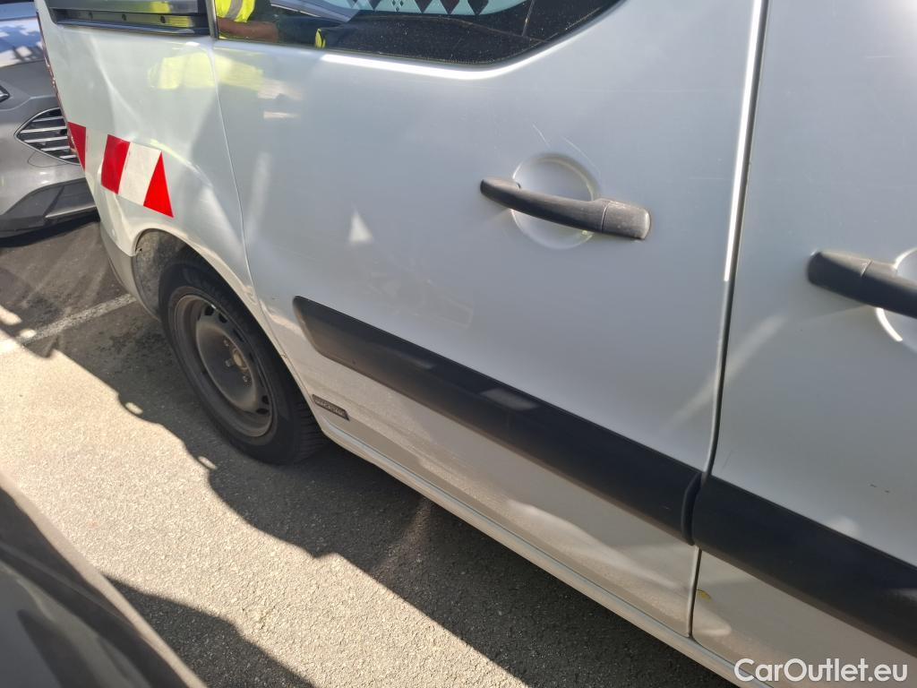  Peugeot  Partner  L1 Premium Pack 1.6 PURETECH 100CV BVM5 E6 #31