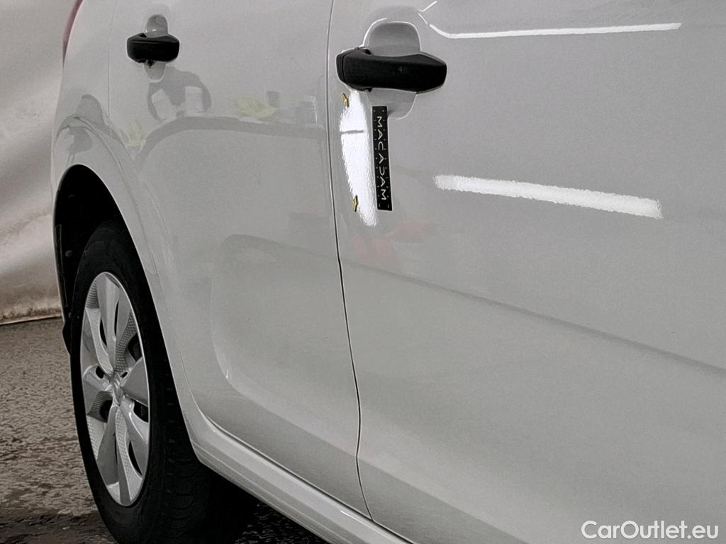  Citroen  C3  Société Live 1.2 PureTech 70CV BVM5 E6 #13