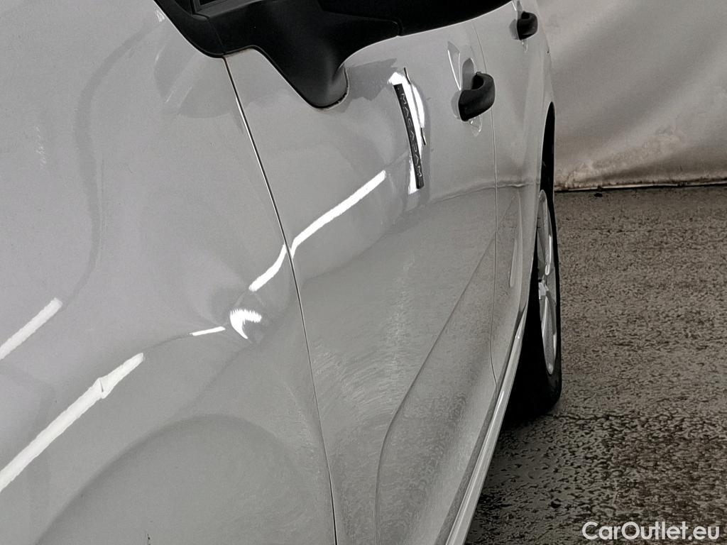  Citroen  C3  Société Live 1.2 PureTech 70CV BVM5 E6 #7