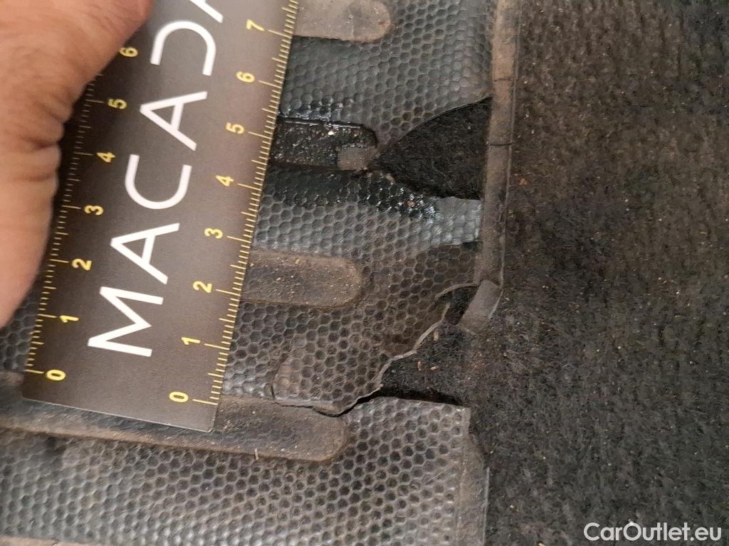  Citroen  C3  Société Live 1.2 PureTech 70CV BVM5 E6 #23