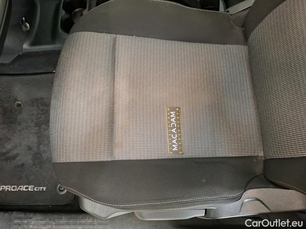  Toyota  Proace TOYOTA  City Verso / 2019 / 5P / monospace 1.2 LONG 110 VVT-I DYNAMIC #30