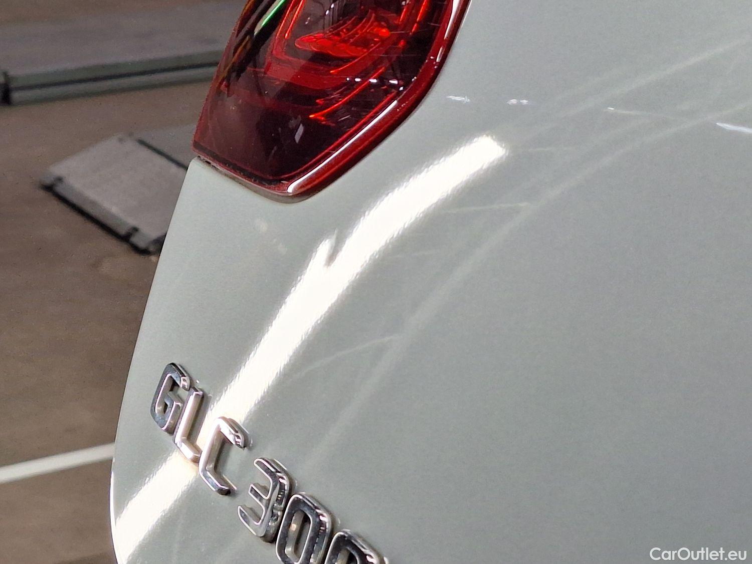  Mercedes  G-Klasee Mercedes, GLC Coupé FL'19 PHEV, Mercedes-Benz GLC Coupé GLC 300 de 4MATIC 5d #34