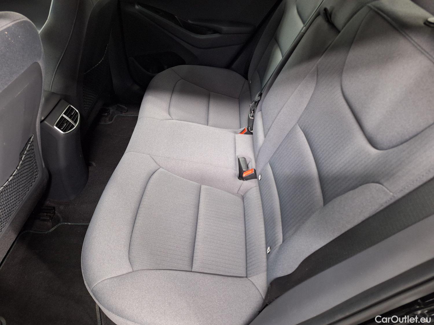  Hyundai   Ioniq Hyundai, FL'19, Hyundai 1.6 GDi ISG DCT Hybride Feel 5d #63