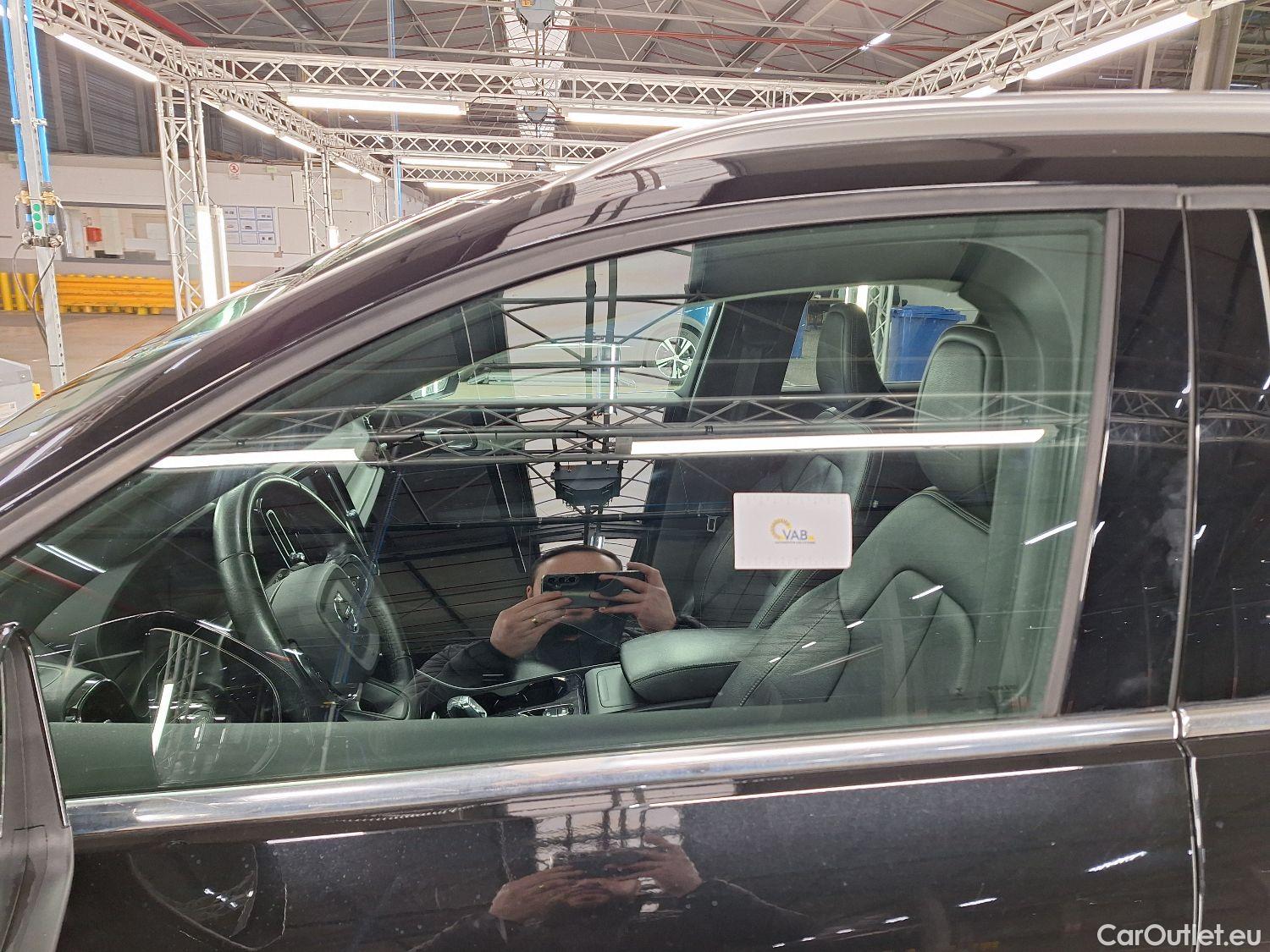  Volvo  XC 40 Volvo, XC40 '17, Volvo XC40 D3 Geartronic Inscription 5d #36