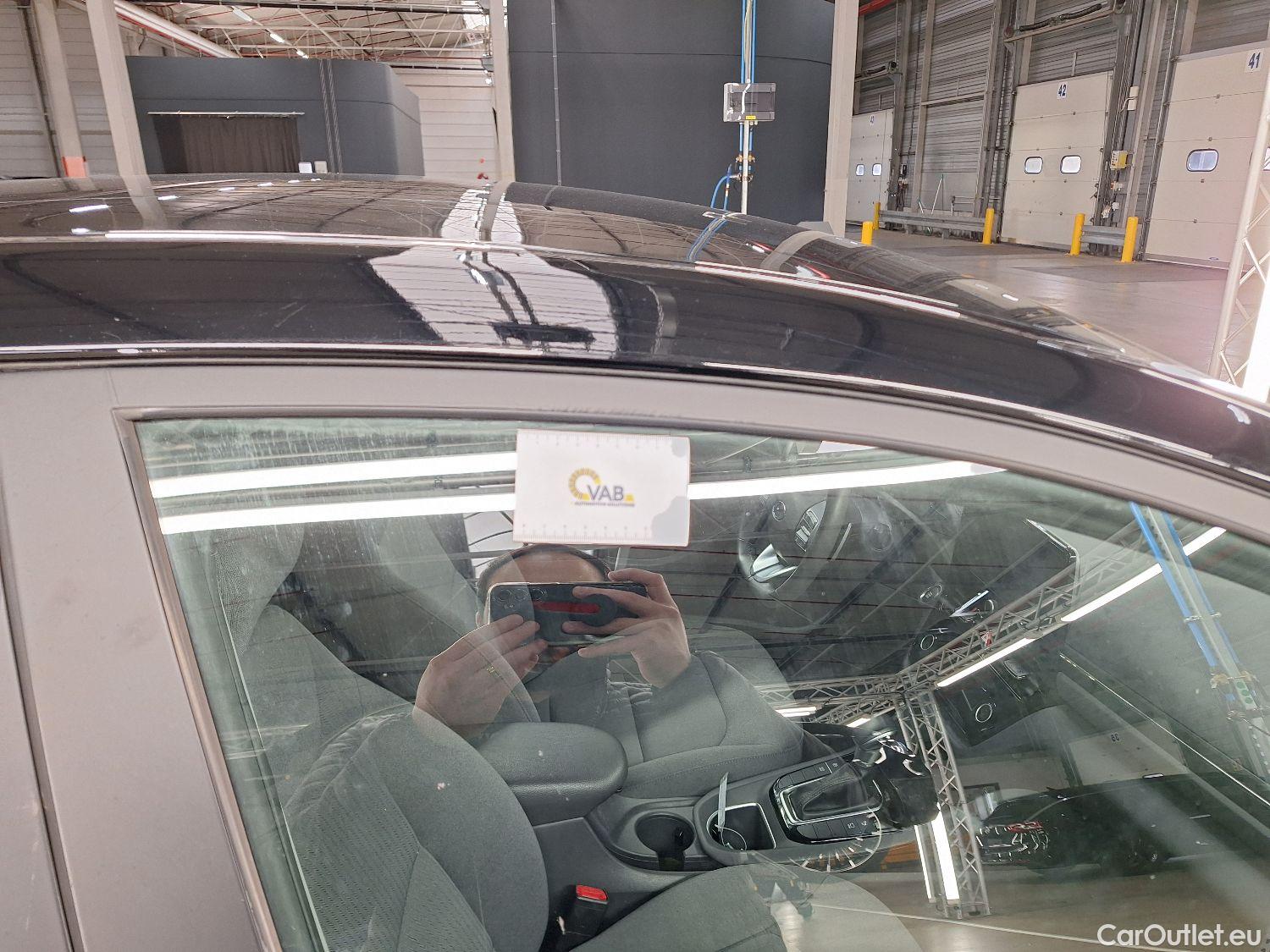  Hyundai   Ioniq Hyundai, FL'19, Hyundai 1.6 GDi ISG DCT Hybride Feel 5d #46