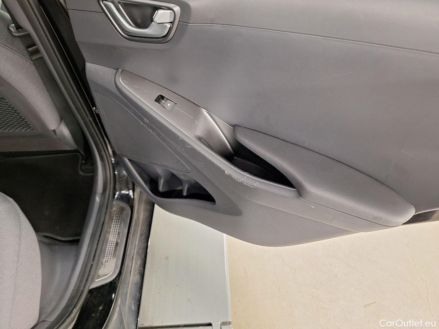  Hyundai   Ioniq Hyundai, FL'19, Hyundai 1.6 GDi ISG DCT Hybride Feel 5d #42