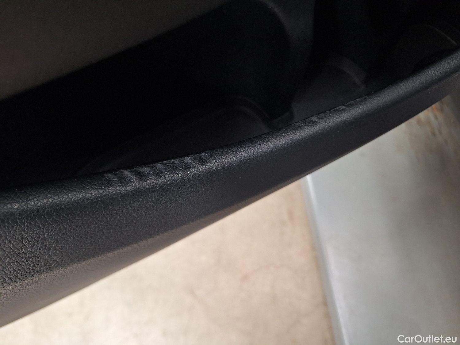  Mercedes  G-Klasee Mercedes, GLC Coupé FL'19 PHEV, Mercedes-Benz GLC Coupé GLC 300 de 4MATIC 5d #41