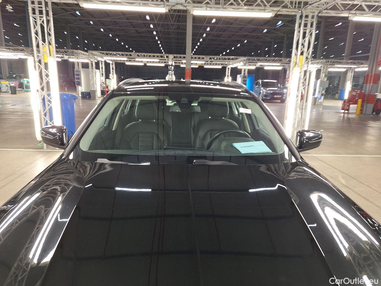  Bmw  Serie 3 BMW, 3-serie Touring '18, BMW 3 Reeks Touring 318dA (100 kW) 5d #1