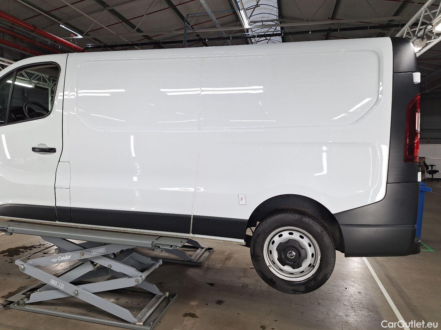  Nissan  NV300 Nissan, _NV 300 '16, Nissan  L2H1 2.0 dCi 120 Acenta 2.9T 4d #18