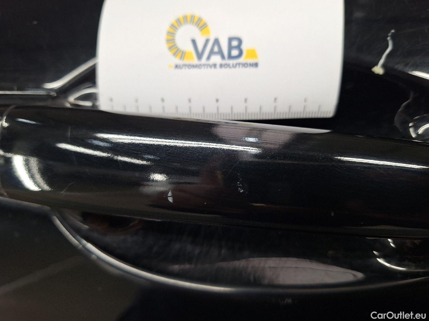  Peugeot  208 Peugeot,  '11, Peugeot  1.2 PureTech 81kW S/S Auto Allure 5d #30