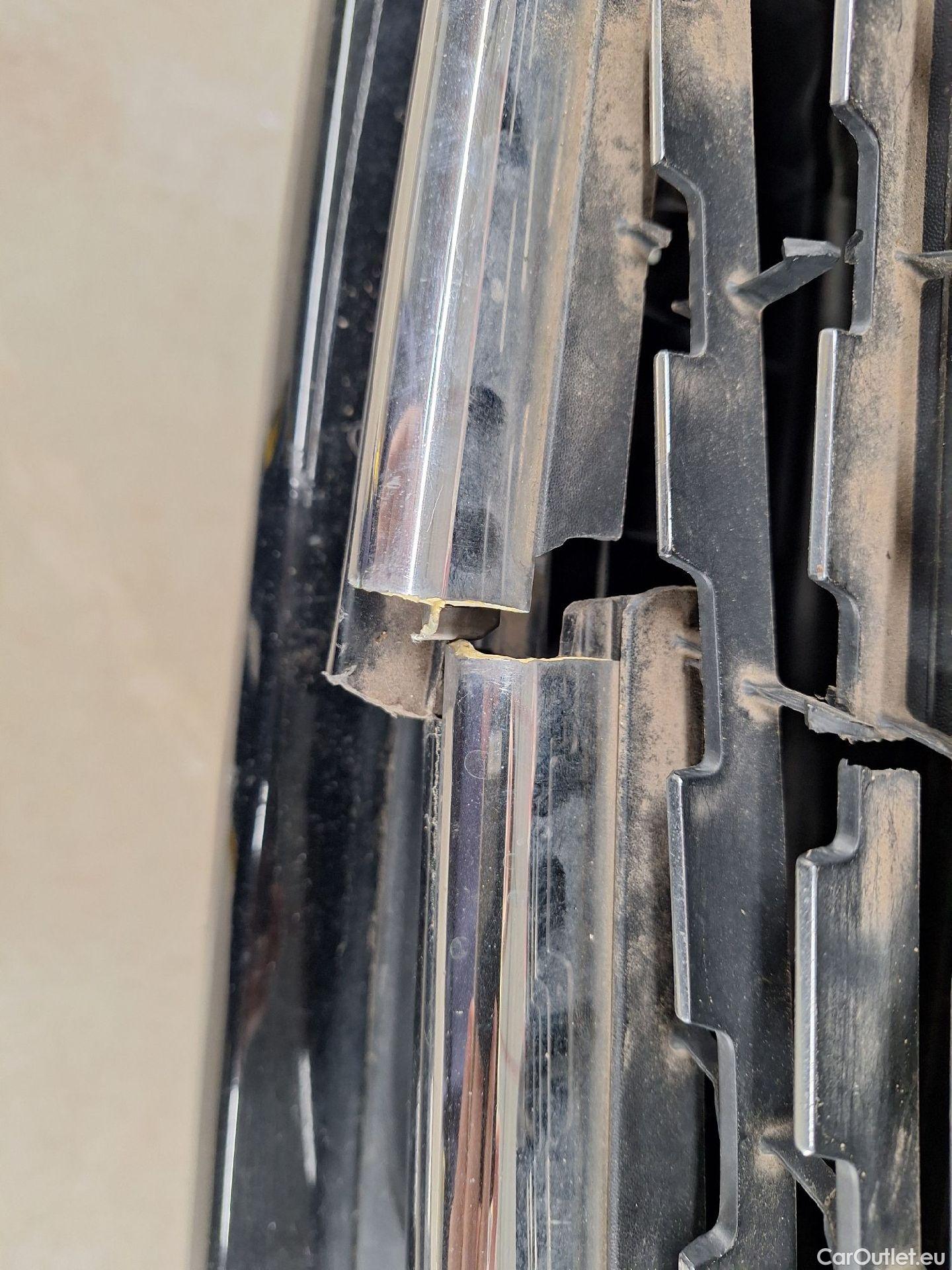  Peugeot  208 Peugeot,  '11, Peugeot  1.2 PureTech 81kW S/S Auto Allure 5d #69