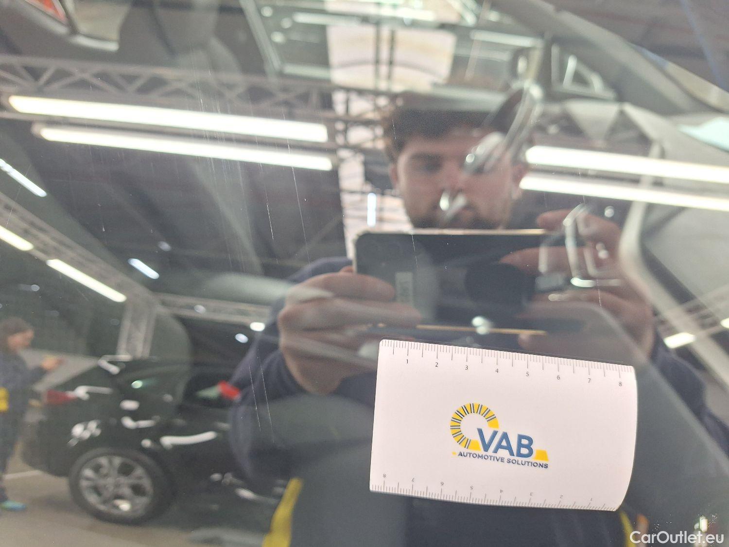  Toyota  C-HR Toyota,  '16, Toyota  1.8 VVT i-Hybrid C-Enter E-CVT 5d #19