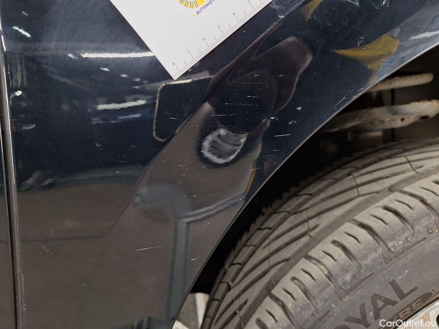  Peugeot  208 Peugeot,  '11, Peugeot  1.2 PureTech 81kW S/S Auto Allure 5d #79