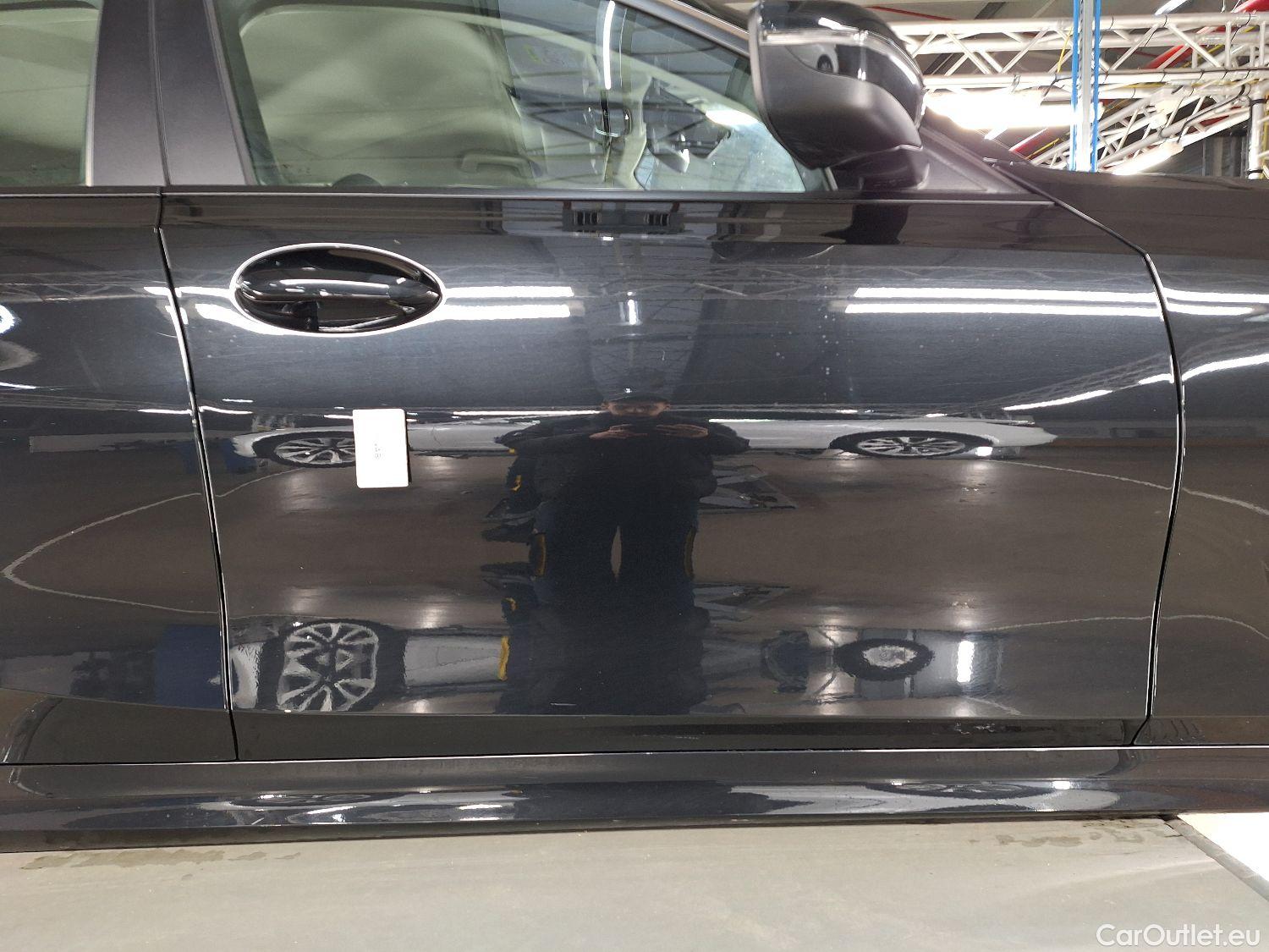  Bmw  Serie 3 BMW, 3-serie Touring '18, BMW 3 Reeks Touring 318dA (100 kW) 5d #14